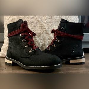 Kodiak Women’s Canora Plaid Waterproof Boots